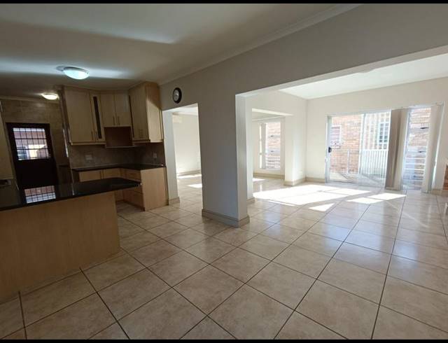 3 BEDROOM HOUSE FOR SALE IN SONKRING